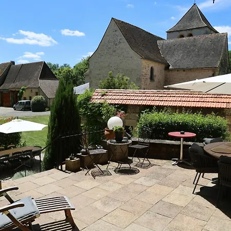 Dom wakacyjny Chateau De - & Experiences Immersives Saint-Chamarand