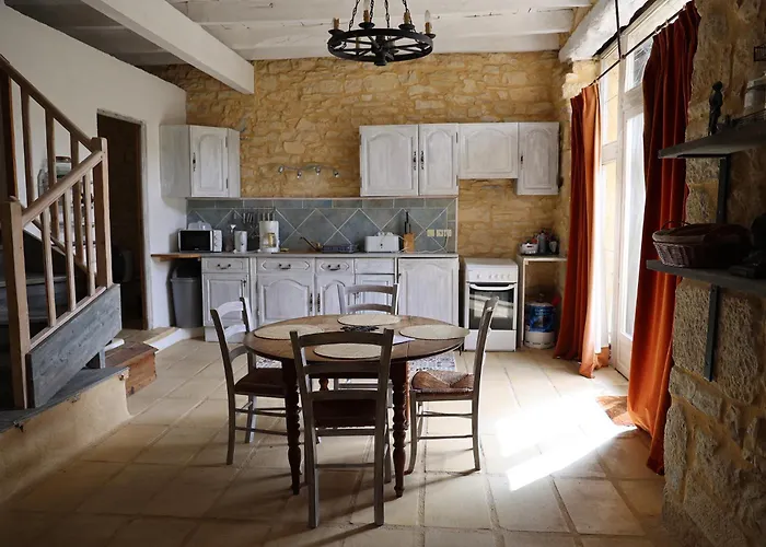 Hébergement de vacances Château De St Chamarand - Grand&petit Saint-Chamarand