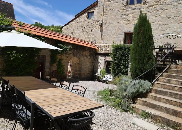 Château De St Chamarand - Grand&petit Hébergement de vacances *