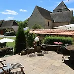 Dom wakacyjny Chateau De - & Experiences Immersives Saint-Chamarand