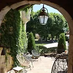 Chateau De - & Experiences Immersives Saint-Chamarand