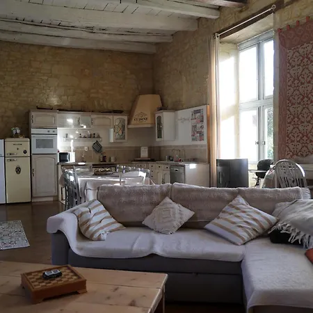 Vakantiehuis Chateau De Chamarand - L'aile Renaissance & La Tour Medievale *