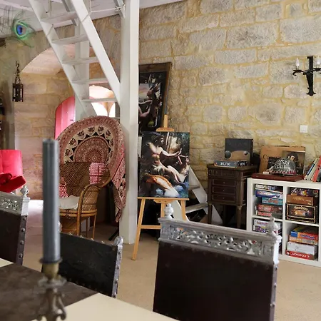 Château De - Gîtes&expériences Immersives Saint-Chamarand