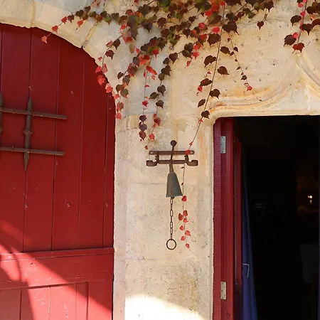 Hébergement de vacances Château De - Gîtes&expériences Immersives