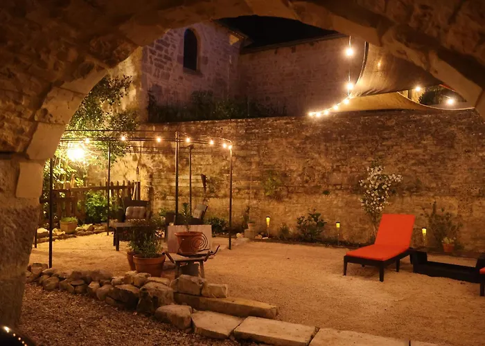 Holiday home Chateau De Chamarand - L'aile Renaissance & La Tour Medievale *