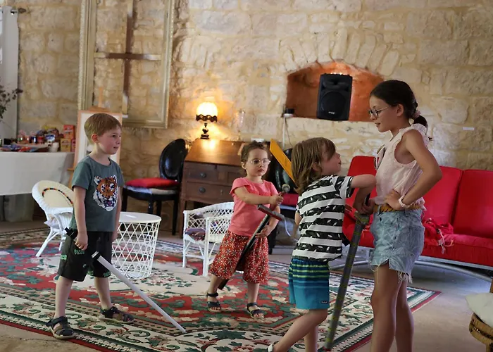 Feriehus Chateau De Chamarand - L'aile Renaissance & La Tour Medievale Saint-Chamarand