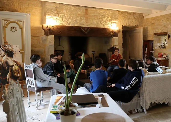 Chateau De Chamarand - L'aile Renaissance & La Tour Medievale Feriehus